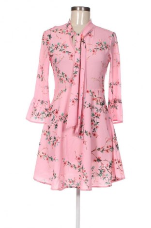 Sukienka Guess, Rozmiar S, Kolor Kolorowy, Cena 315,99 zł
