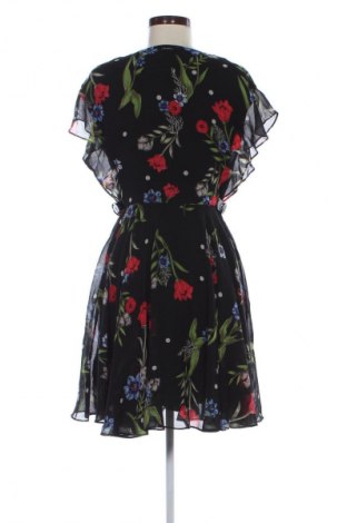 Sukienka Guess, Rozmiar S, Kolor Kolorowy, Cena 303,99 zł