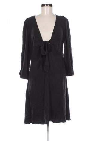 Rochie Guido Maria Kretschmer for About You, Mărime M, Culoare Gri, Preț 242,99 Lei