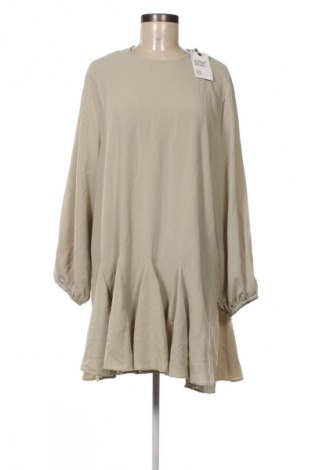 Kleid Guts & Gusto, Größe M, Farbe Grün, Preis 74,99 €