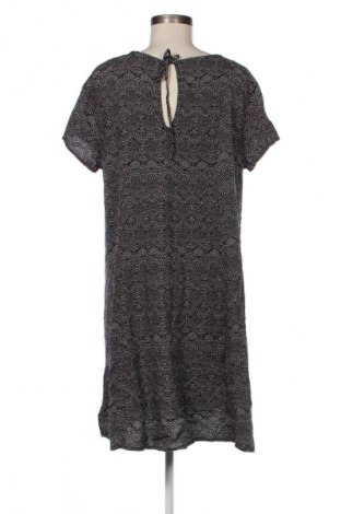 Рокля H&M, Размер XL, Цвят Многоцветен, Цена 35,99 лв.