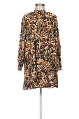 Rochie H&M, Mărime S, Culoare Multicolor, Preț 156,99 Lei