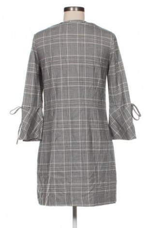 Kleid H&M, Größe M, Farbe Mehrfarbig, Preis 31,99 €