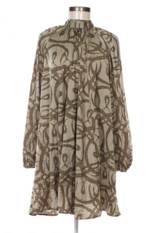Rochie H&M, Mărime S, Culoare Multicolor, Preț 80,99 Lei