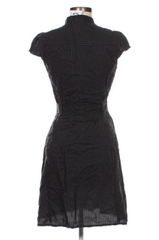 Kleid H&M, Größe M, Farbe Mehrfarbig, Preis 13,99 €