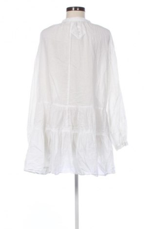 Рокля H&M, Размер M, Цвят Бял, Цена 29,99 лв.