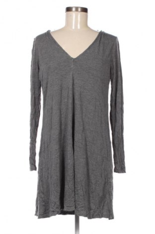 Рокля H&M, Размер L, Цвят Сив, Цена 29,99 лв.