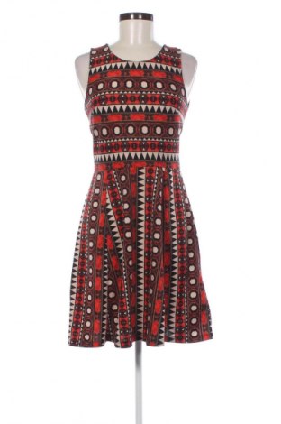 Рокля H&M, Размер S, Цвят Многоцветен, Цена 26,99 лв.