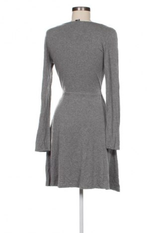 Рокля H&M, Размер S, Цвят Сив, Цена 7,15 €