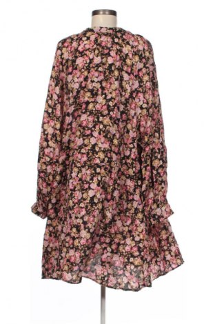 Kleid H&M, Größe 3XL, Farbe Mehrfarbig, Preis 20,99 €