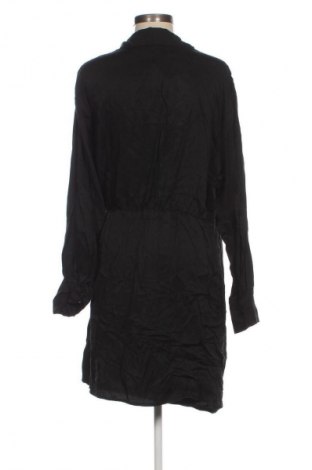 Рокля H&M, Размер XL, Цвят Черен, Цена 29,99 лв.