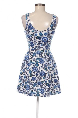 Šaty  H&M Divided, Velikost S, Barva Vícebarevné, Cena  399,00 Kč