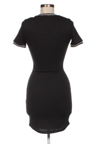 Рокля H&M Divided, Размер S, Цвят Черен, Цена 29,99 лв.