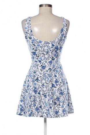 Kleid H&M Divided, Größe M, Farbe Mehrfarbig, Preis € 17,99