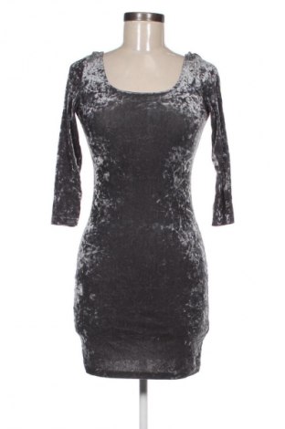 Šaty  H&M Divided, Velikost S, Barva Šedá, Cena  469,00 Kč