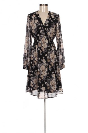 Kleid H&M Mama, Größe M, Farbe Mehrfarbig, Preis 20,99 €