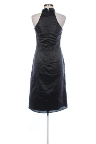Sukienka In Wear, Rozmiar S, Kolor Czarny, Cena 221,00 zł