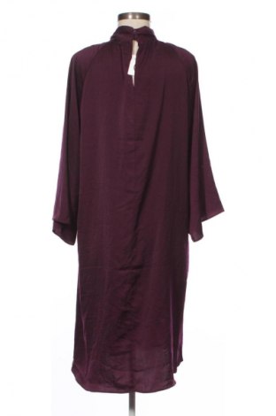 Sukienka In Wear, Rozmiar M, Kolor Fioletowy, Cena 268,99 zł