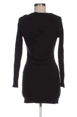 Kleid Ivyrevel, Größe M, Farbe Schwarz, Preis 33,99 €