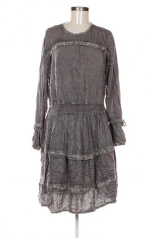 Kleid Khujo, Größe L, Farbe Grau, Preis 56,99 €
