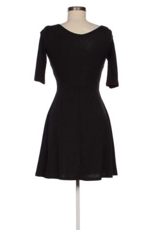 Kleid Ladies, Größe M, Farbe Schwarz, Preis 16,99 €