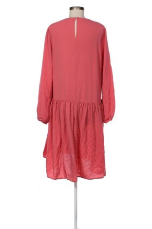 Kleid Leoni, Größe M, Farbe Rot, Preis 20,99 €