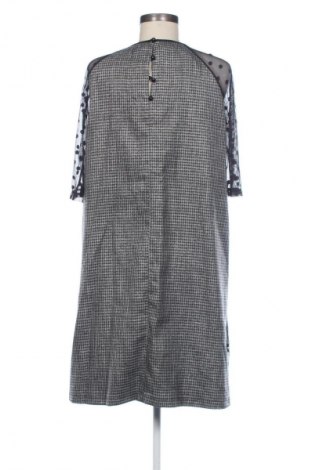 Kleid Lucy, Größe L, Farbe Mehrfarbig, Preis 29,67 €