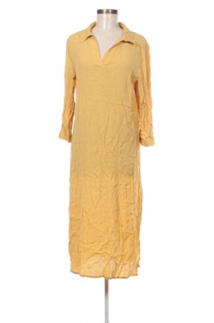 Kleid Modstrom, Größe S, Farbe Gelb, Preis 56,99 €