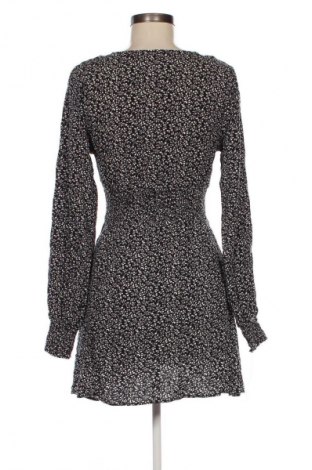 Kleid NA-KD, Größe S, Farbe Mehrfarbig, Preis 27,99 €