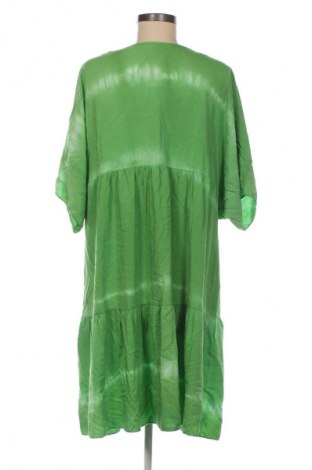 Рокля NEW COLLECTION, Размер 3XL, Цвят Многоцветен, Цена 39,42 лв.