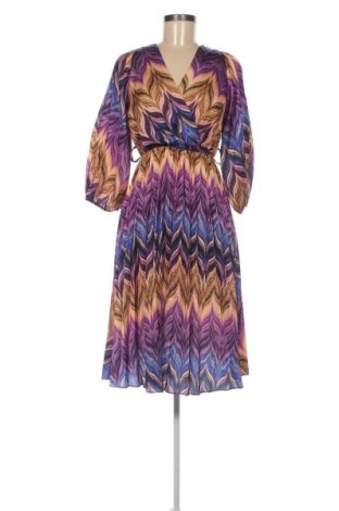 Sukienka NEW COLLECTION, Rozmiar M, Kolor Kolorowy, Cena 110,07 zł