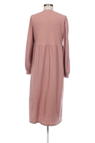 Kleid New Look, Größe L, Farbe Aschrosa, Preis 31,99 €