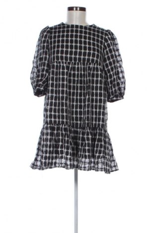 Kleid New Look, Größe M, Farbe Mehrfarbig, Preis € 16,99
