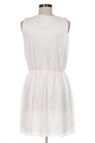Kleid ONLY, Größe M, Farbe Weiß, Preis 16,88 €