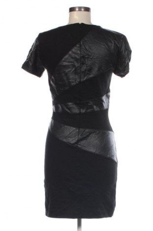 Kleid ONLY, Größe M, Farbe Schwarz, Preis 18,99 €
