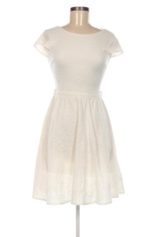 Kleid Pretty Girl, Größe S, Farbe Weiß, Preis 11,68 €