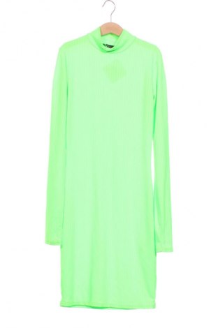 Kleid Pretty Little Thing, Größe XS, Farbe Grün, Preis 20,99 €
