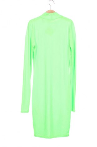 Kleid Pretty Little Thing, Größe XS, Farbe Grün, Preis 20,99 €
