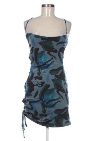 Kleid Pretty Little Thing, Größe M, Farbe Mehrfarbig, Preis 8,99 €