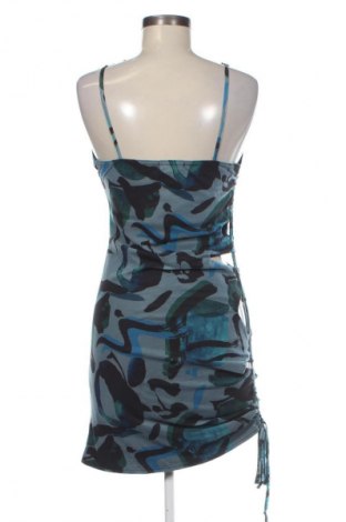 Kleid Pretty Little Thing, Größe M, Farbe Mehrfarbig, Preis 8,99 €