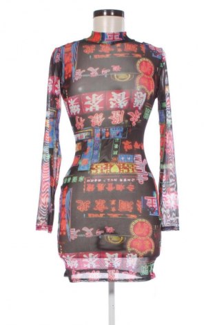 Φόρεμα Pretty Little Thing, Μέγεθος M, Χρώμα Πολύχρωμο, Τιμή 18,99 €