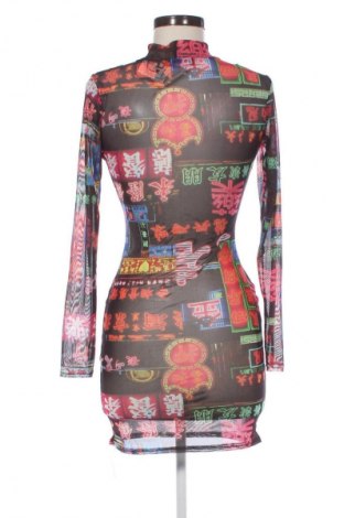 Φόρεμα Pretty Little Thing, Μέγεθος M, Χρώμα Πολύχρωμο, Τιμή 18,99 €