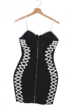 Φόρεμα Pretty Little Thing, Μέγεθος M, Χρώμα Μαύρο, Τιμή 13,99 €