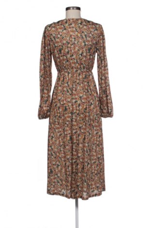 Kleid Pull&Bear, Größe M, Farbe Mehrfarbig, Preis € 15,00