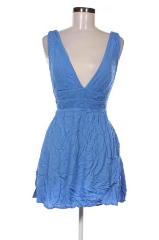 Φόρεμα Pull&Bear, Μέγεθος L, Χρώμα Μπλέ, Τιμή 13,99 €