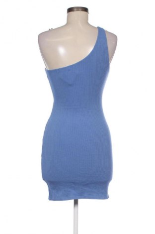 Šaty  Pull&Bear, Velikost L, Barva Modrá, Cena  369,00 Kč
