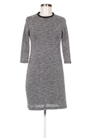 Kleid Reserved, Größe M, Farbe Mehrfarbig, Preis 8,99 €