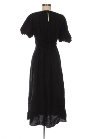 Kleid River Island, Größe M, Farbe Schwarz, Preis 24,48 €