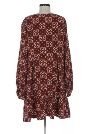 Φόρεμα SHEIN, Μέγεθος 3XL, Χρώμα Πολύχρωμο, Τιμή 18,99 €