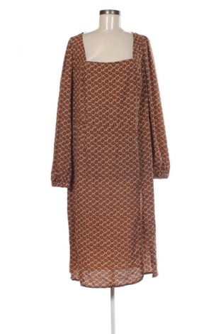 Φόρεμα SHEIN, Μέγεθος 3XL, Χρώμα Πολύχρωμο, Τιμή 18,99 €